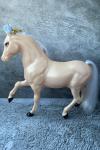 Mattel - Barbie - Barbie as The Princess and the Pauper - Royal Carriage - Horse